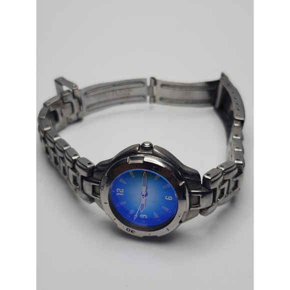 Womens Watch - Picture 4 of 11